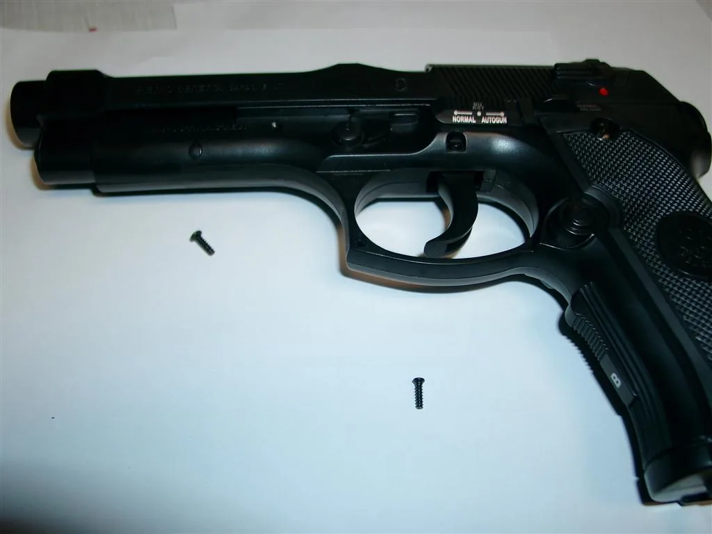 aimtrak (2) First 2 screws