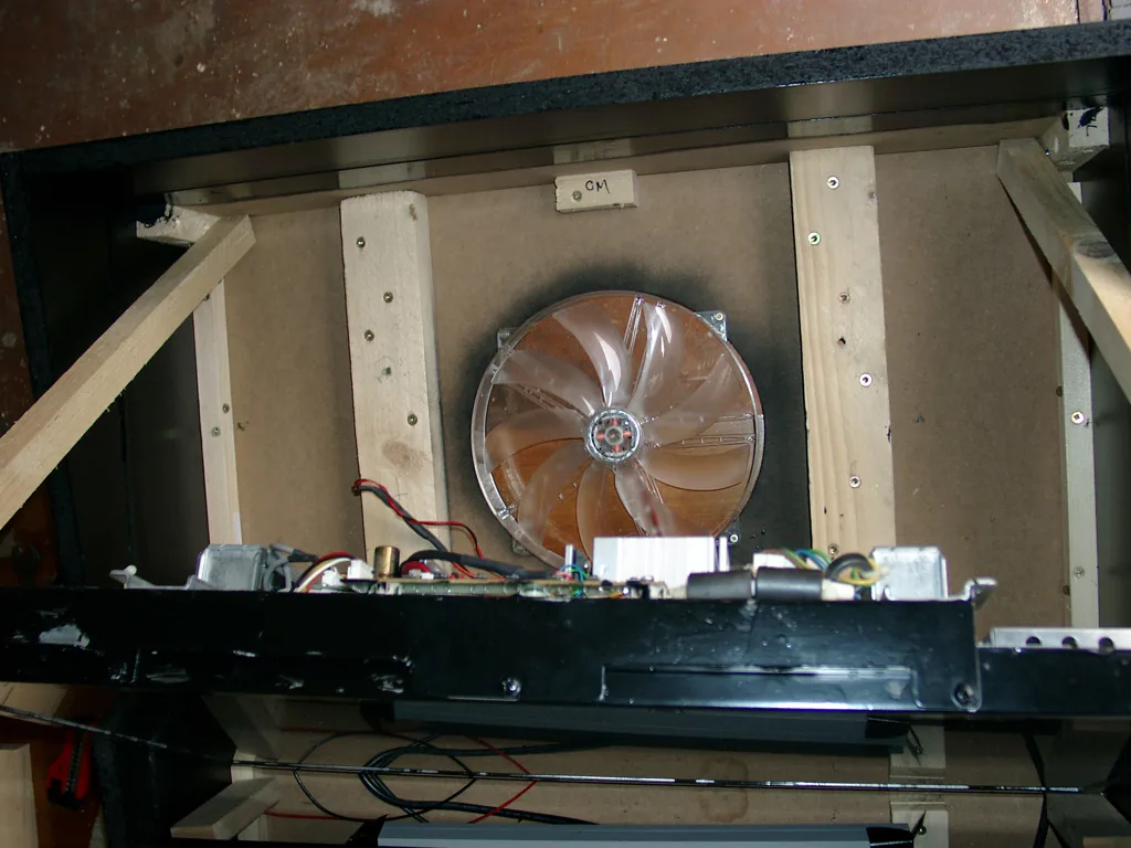 backglass_fan backglass_fan
