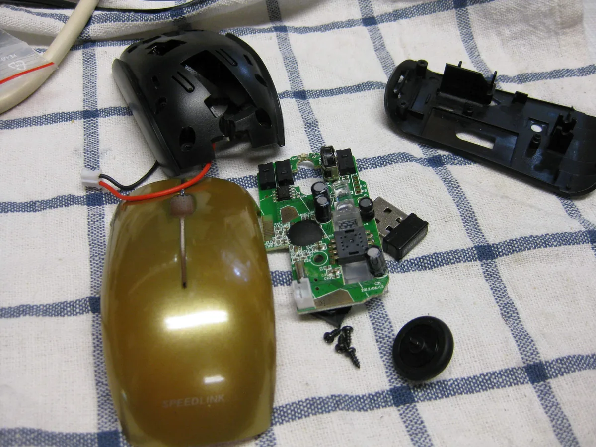 amiga_wireless_optical (4)
