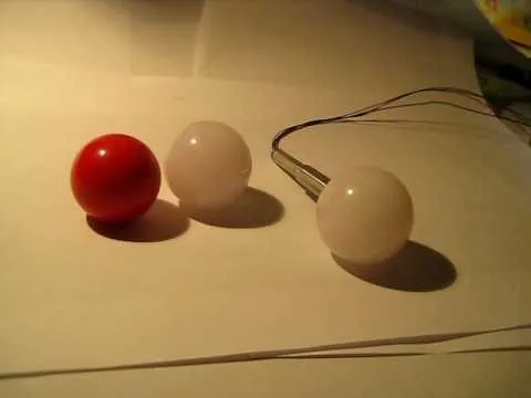 Videovorschau: Balltop milky white with RGB-LED