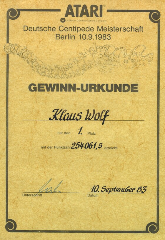 Original-Urkunde: Deutsche Centipede Meisterschaft Berlin 10.9.1983 — Klaus Wolf, 1. Platz, 254.061,5 Punkte