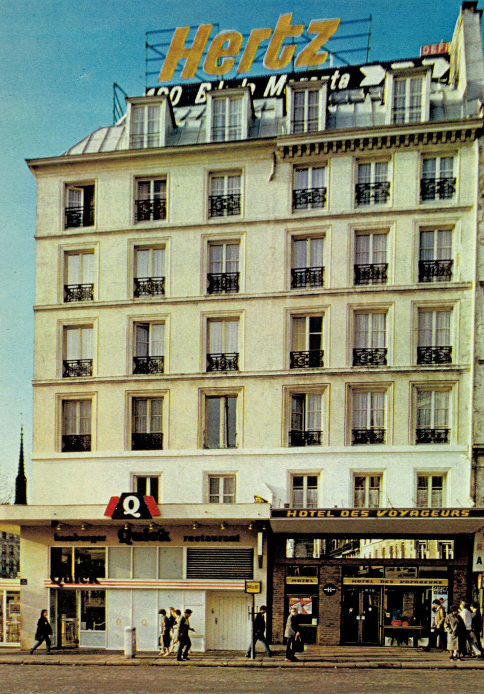Hotel Paris — Außenansicht 2
