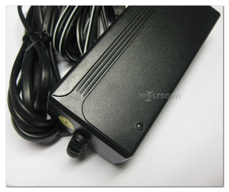 Leistungsstarkes Netzteil für NeoGeo Netzteil 5 Volt (3A) 30W  außen +