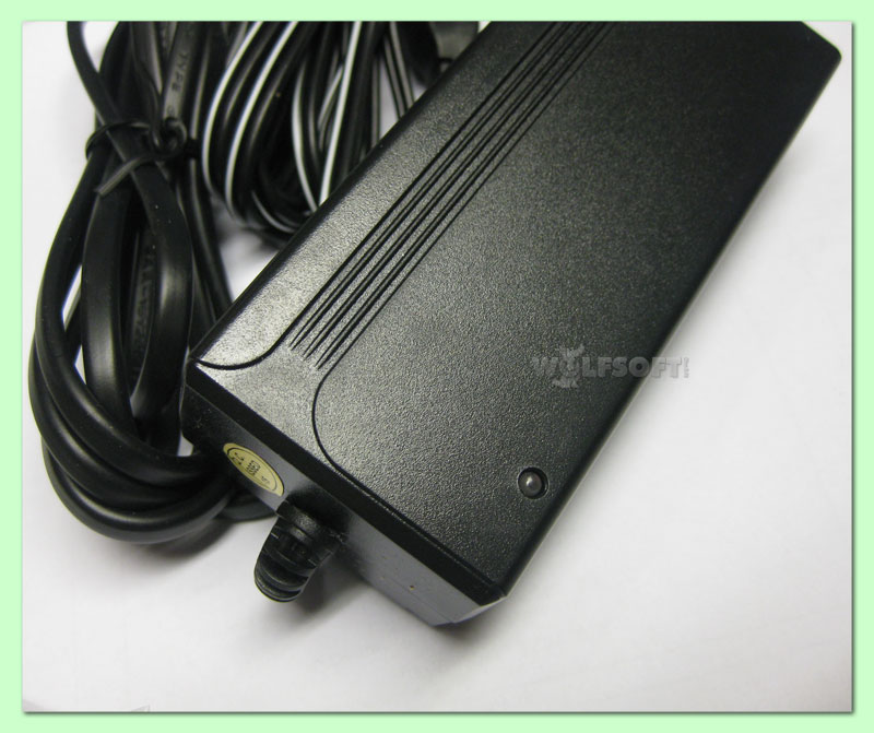 Leistungsstarkes Netzteil für NeoGeo Netzteil 5 Volt (3A) 30W  außen +
